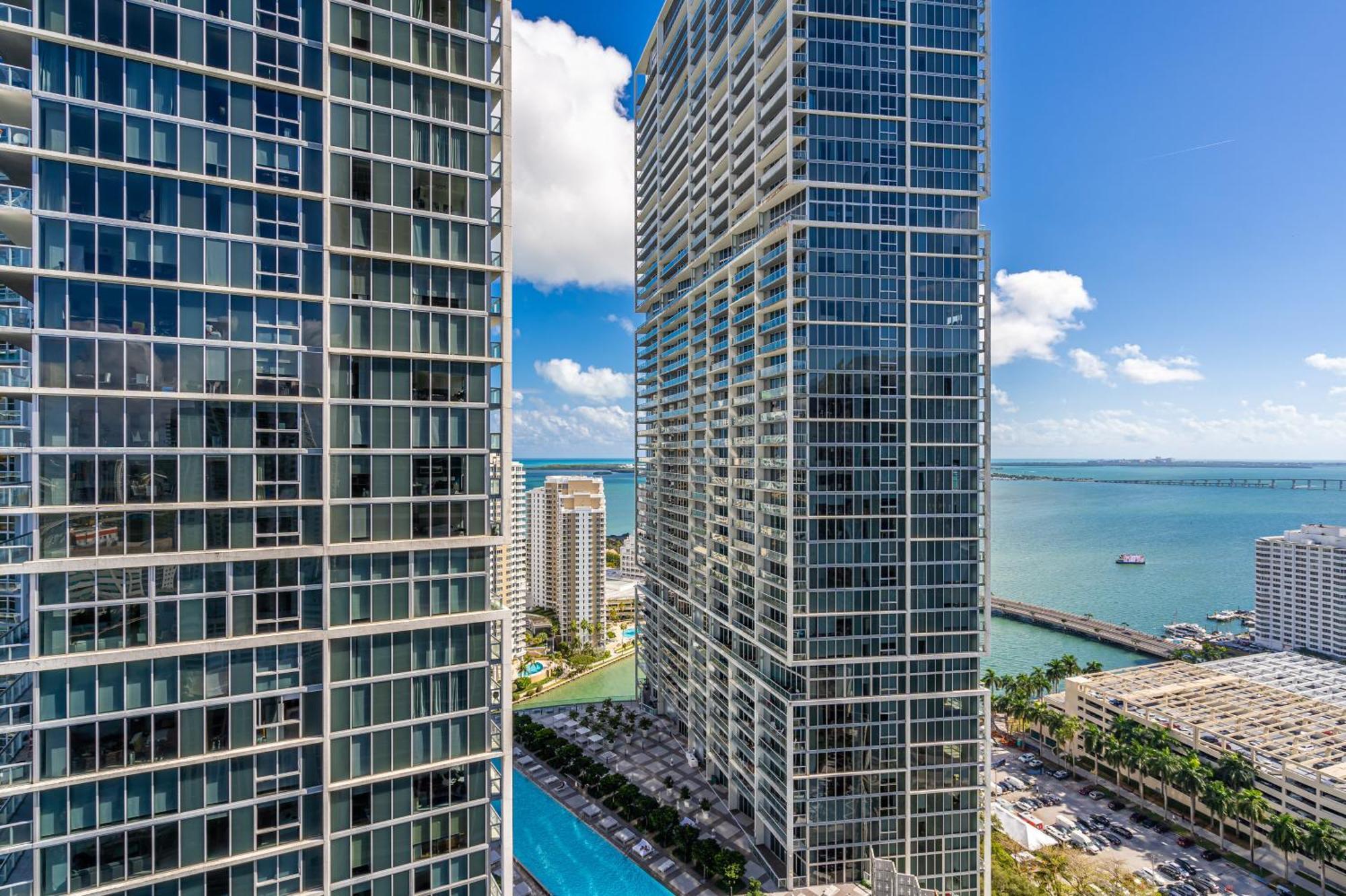 Luxurious Condo At Icon With Views Miami Exterior foto